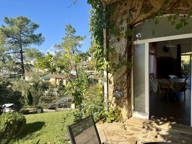 6 bedroom Villa for sale in Centre, Lloret de Mar with pool garage - € 595,000 (Ref: 3419877)