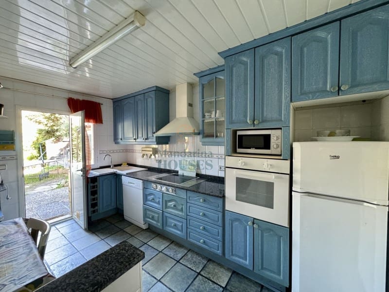 6 soveværelse Villa til salg i Lloret de Mar med swimmingpool garage - € 595.000 (Ref: 3419877)