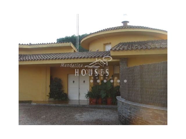 8 bedroom Finca/Country House for sale in Argentona with garage - € 3,150,000 (Ref: 3419889)