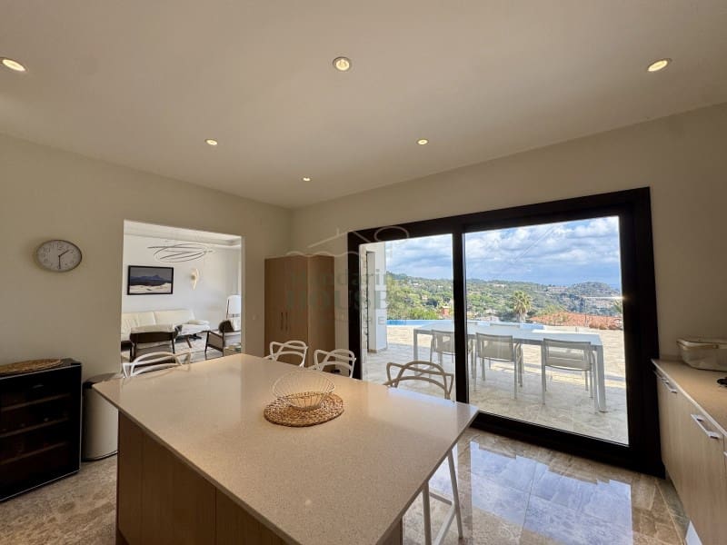 3 bedroom Villa for sale in Tossa de Mar with pool garage - € 980,000 (Ref: 3419920)