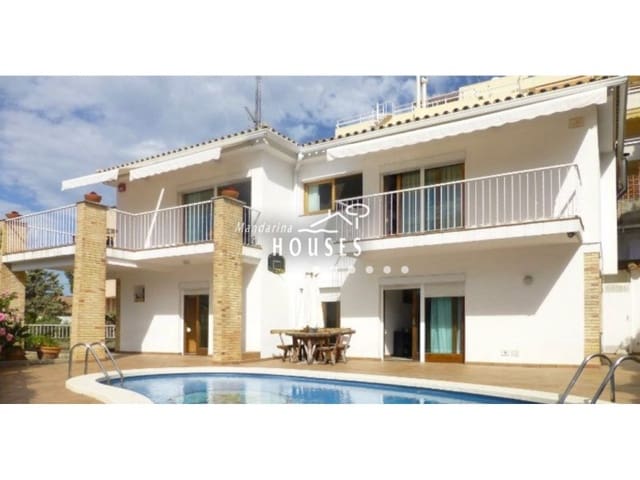 4 bedroom Villa for sale in Tossa de Mar with pool garage - € 565,000 (Ref: 3419929)