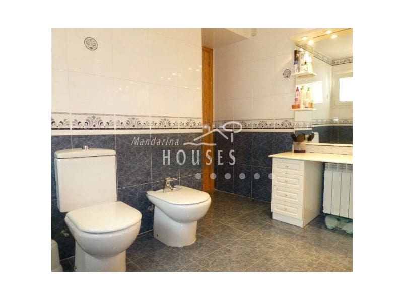 4 soveværelse Villa til salg i Tossa de Mar med swimmingpool garage - € 565.000 (Ref: 3419929)