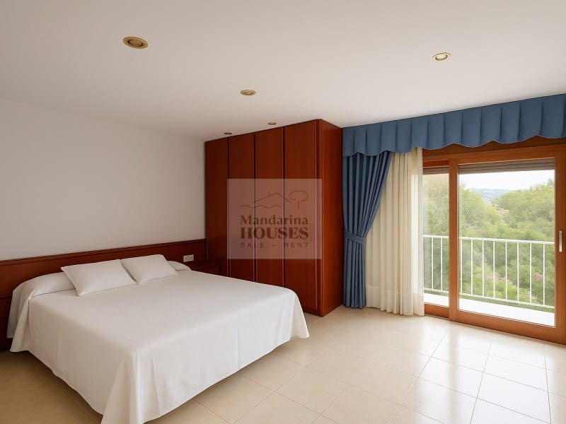 4 soveværelse Villa til salg i Tossa de Mar med swimmingpool garage - € 565.000 (Ref: 3419929)