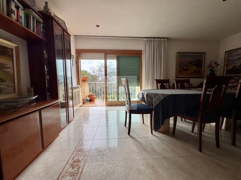 4 soveværelse Villa til salg i Tossa de Mar med swimmingpool garage - € 565.000 (Ref: 3419929)