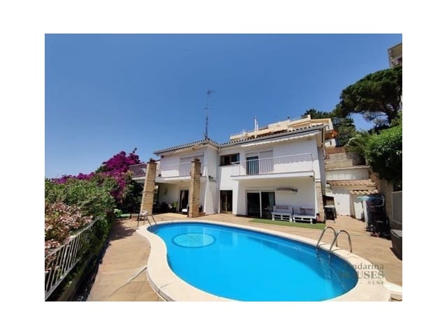 4 bedroom Villa for sale in Tossa de Mar with pool garage - € 565,000 (Ref: 3419929)