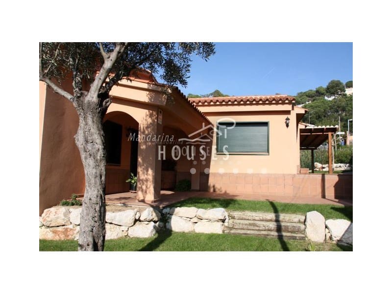 6 sypialnia Willa na sprzedaż w Lloret de Mar z basenem garażem - 690 000 € (Ref: 3419932)