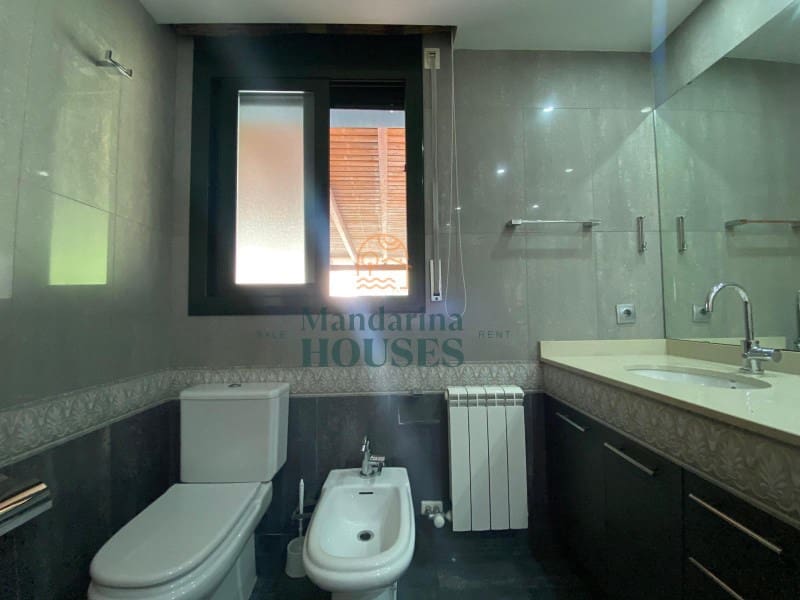 6 sypialnia Willa na sprzedaż w Lloret de Mar z basenem garażem - 690 000 € (Ref: 3419932)