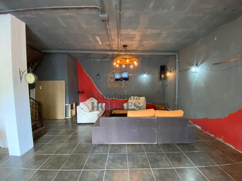 6 sypialnia Willa na sprzedaż w Lloret de Mar z basenem garażem - 690 000 € (Ref: 3419932)