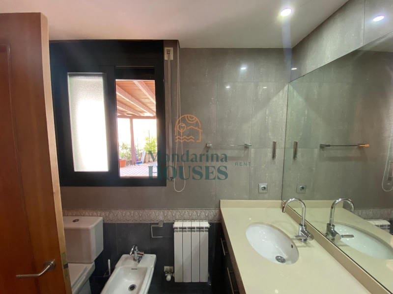 6 sypialnia Willa na sprzedaż w Lloret de Mar z basenem garażem - 690 000 € (Ref: 3419932)