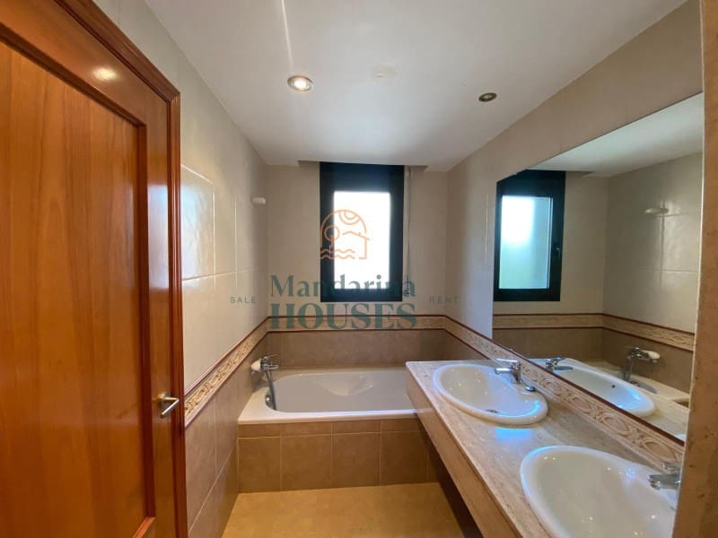 6 sypialnia Willa na sprzedaż w Lloret de Mar z basenem garażem - 690 000 € (Ref: 3419932)