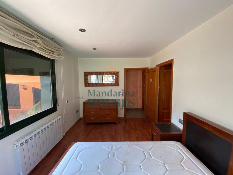 6 sypialnia Willa na sprzedaż w Lloret de Mar z basenem garażem - 690 000 € (Ref: 3419932)