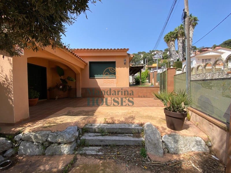 6 sypialnia Willa na sprzedaż w Lloret de Mar z basenem garażem - 690 000 € (Ref: 3419932)