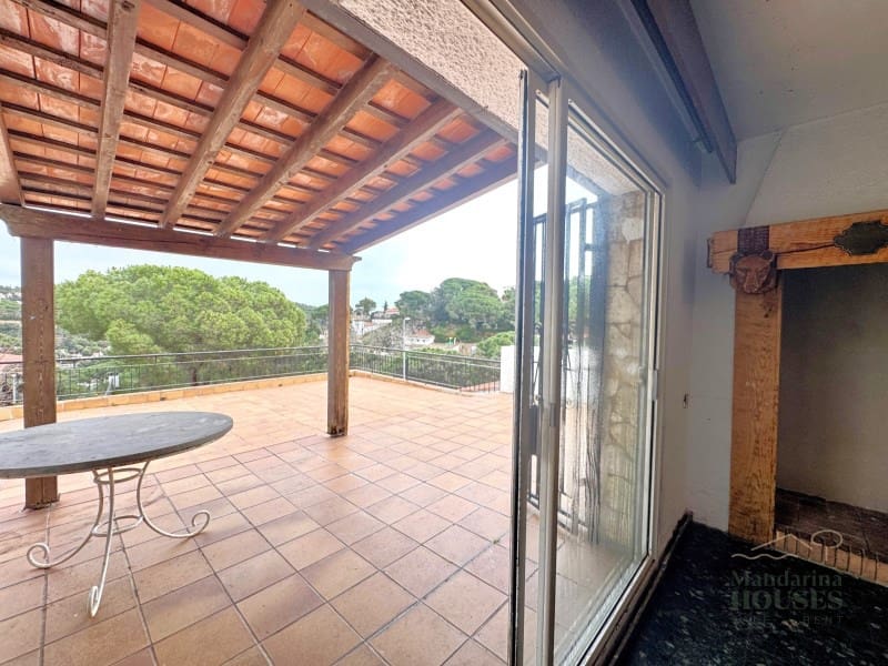 3 soveværelse Villa til salg i Lloret de Mar med garage - € 380.000 (Ref: 3419950)