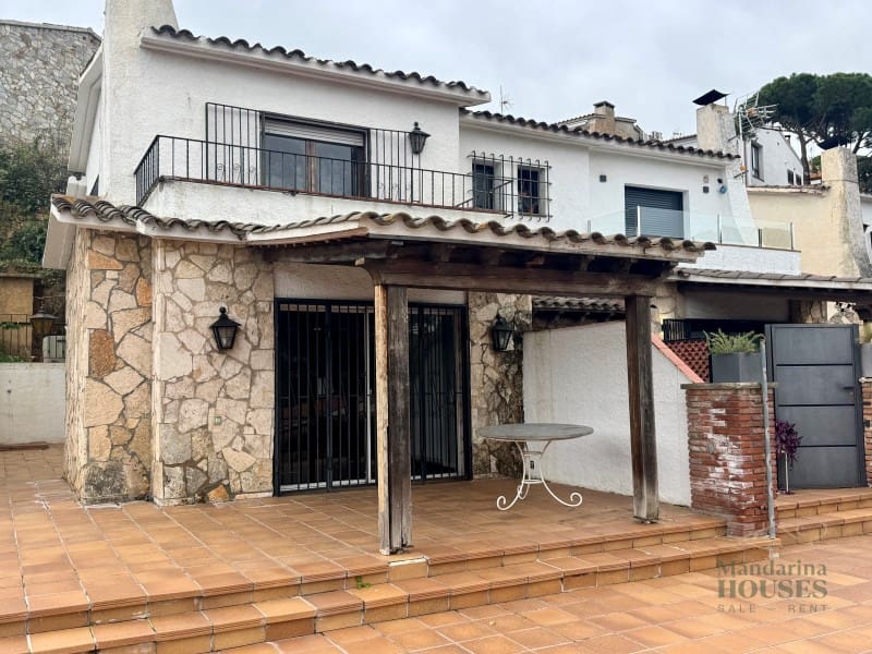 3 soveværelse Villa til salg i Lloret de Mar med garage - € 380.000 (Ref: 3419950)