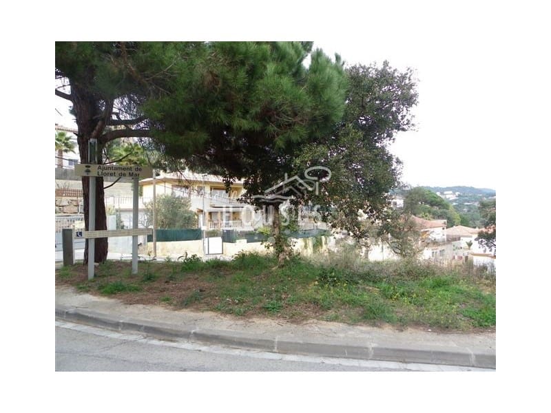 Tontti myytävänä paikassa Lloret de Mar - 85 000 € (Ref: 3419953)