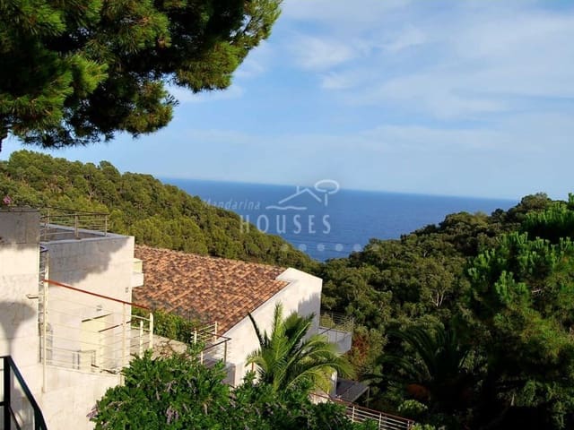 5 soverom Villa til salgs i Tossa de Mar med svømmebasseng garasje - € 1 300 000 (Ref: 3419999)