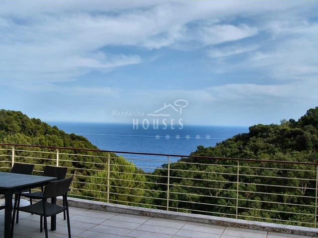 5 soverom Villa til salgs i Tossa de Mar med svømmebasseng garasje - € 1 300 000 (Ref: 3419999)