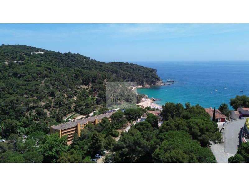 6 slaapkamer Villa te koop in Lloret de Mar met zwembad garage - € 1.250.000 (Ref: 3420009)