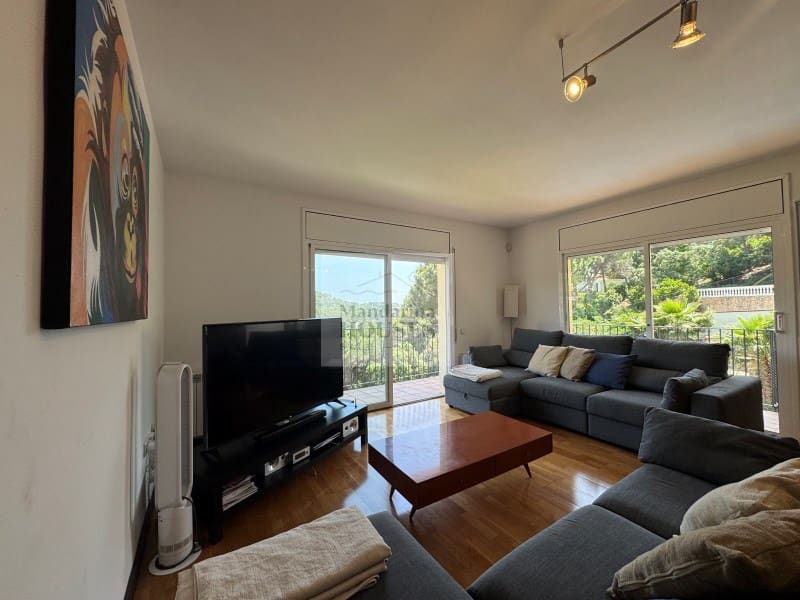 6 slaapkamer Villa te koop in Lloret de Mar met zwembad garage - € 1.250.000 (Ref: 3420009)