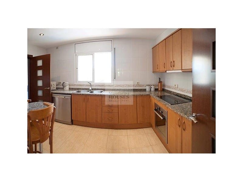 6 slaapkamer Villa te koop in Lloret de Mar met zwembad garage - € 1.250.000 (Ref: 3420009)