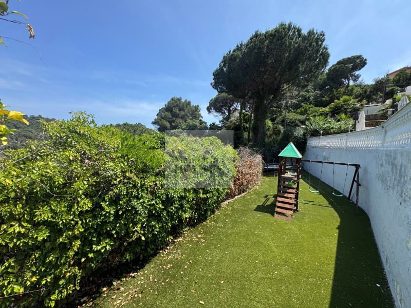 6 slaapkamer Villa te koop in Lloret de Mar met zwembad garage - € 1.250.000 (Ref: 3420009)