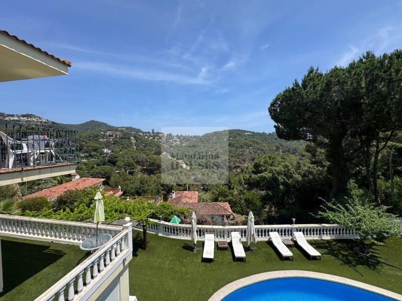 6 slaapkamer Villa te koop in Lloret de Mar met zwembad garage - € 1.250.000 (Ref: 3420009)