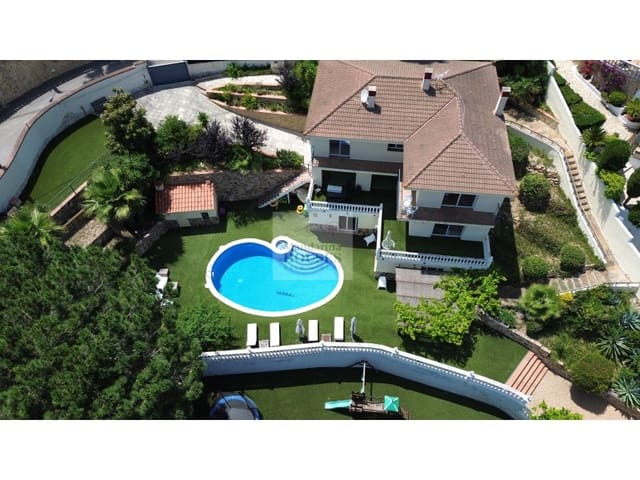 6 slaapkamer Villa te koop in Canyelles, Lloret de Mar met zwembad garage - € 1.250.000 (Ref: 3420009)