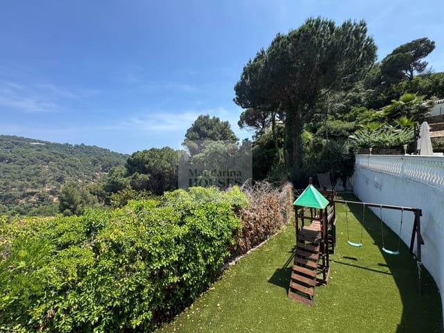 6 slaapkamer Villa te koop in Canyelles, Lloret de Mar met zwembad garage - € 1.250.000 (Ref: 3420009)