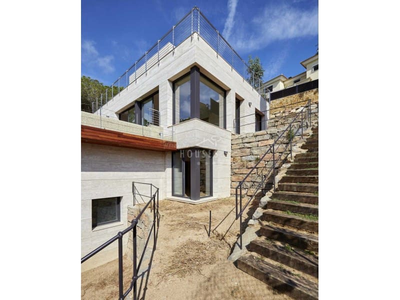 4 quarto Moradia para venda em Lloret de Mar com piscina garagem - 1 900 000 € (Ref: 3420040)