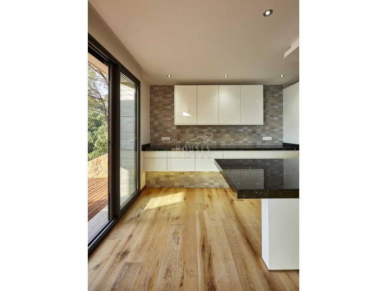 4 quarto Moradia para venda em Lloret de Mar com piscina garagem - 1 900 000 € (Ref: 3420040)