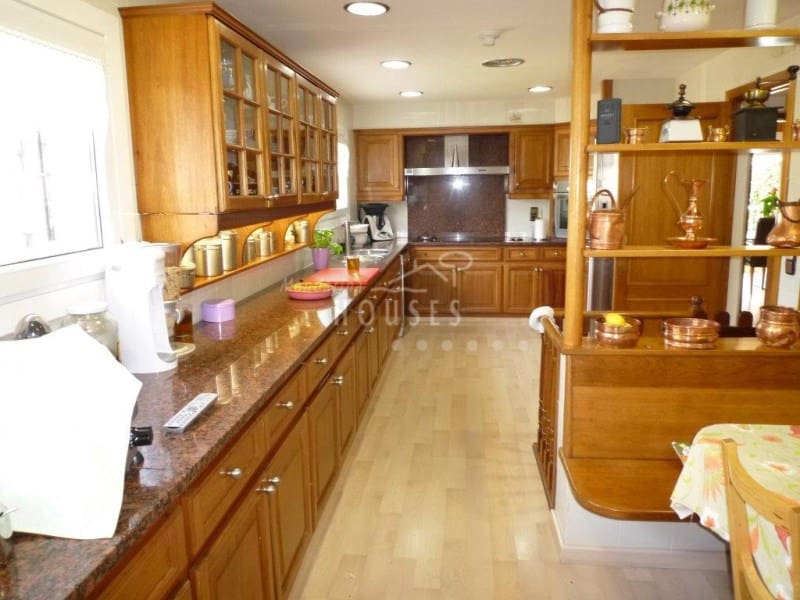 6 Zimmer Villa zu verkaufen in Platja d'Aro - 850.000 € (Ref: 4591849)