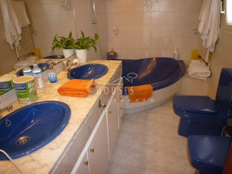 6 Zimmer Villa zu verkaufen in Platja d'Aro - 850.000 € (Ref: 4591849)