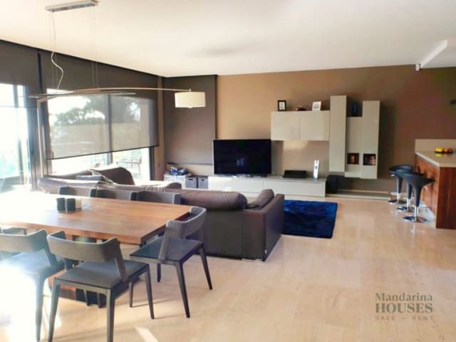 4 soverom Villa til salgs i Canyelles, Lloret de Mar med svømmebasseng garasje - € 1 900 000 (Ref: 4591931)