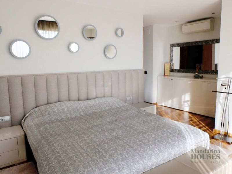 4 sypialnia Willa na sprzedaż w Lloret de Mar z basenem garażem - 1 900 000 € (Ref: 4591931)