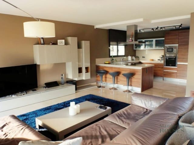 4 soverom Villa til salgs i Canyelles, Lloret de Mar med svømmebasseng garasje - € 1 900 000 (Ref: 4591931)