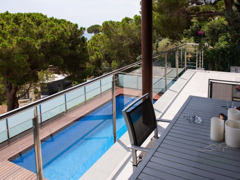 4 sypialnia Willa na sprzedaż w Lloret de Mar z basenem garażem - 1 900 000 € (Ref: 4591931)