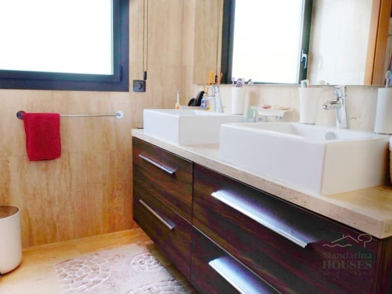 4 sypialnia Willa na sprzedaż w Lloret de Mar z basenem garażem - 1 900 000 € (Ref: 4591931)