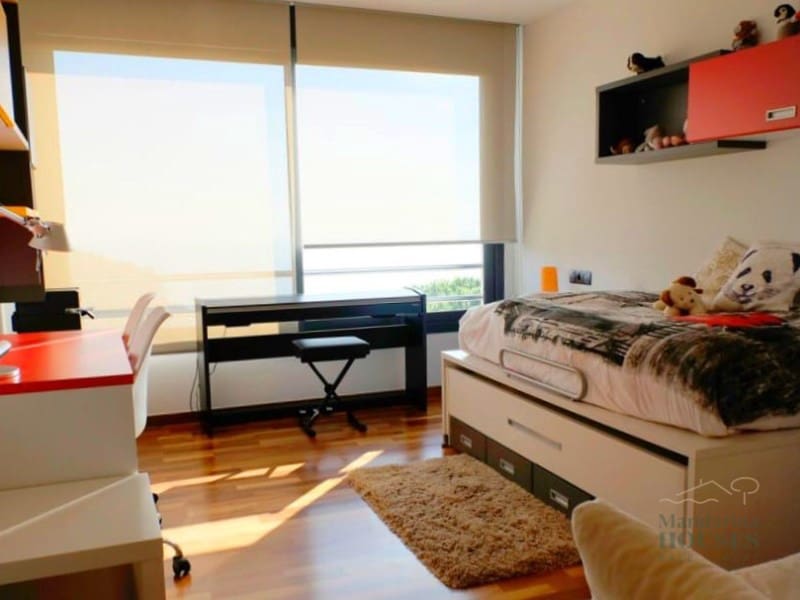 4 sypialnia Willa na sprzedaż w Lloret de Mar z basenem garażem - 1 900 000 € (Ref: 4591931)