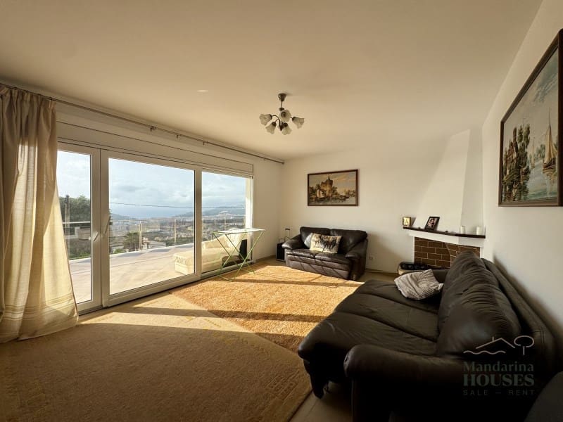 4 soveværelse Villa til salg i Lloret de Mar med garage - € 795.000 (Ref: 4591935)