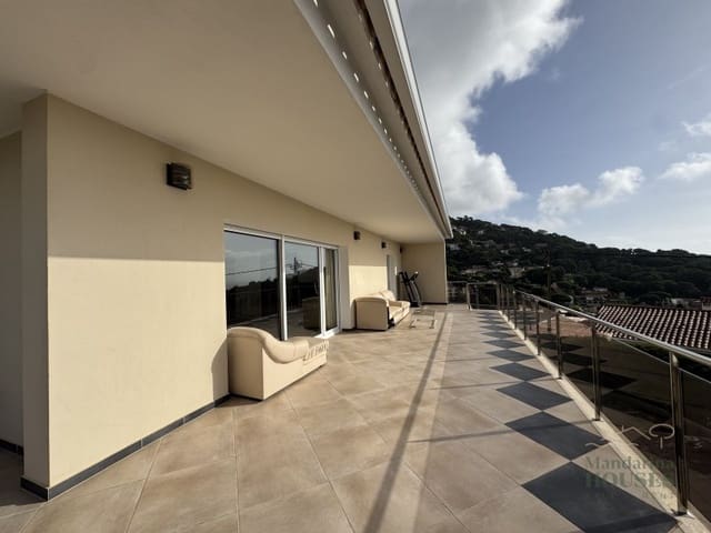 4 chambre Villa/Maison à vendre à Roca Grossa, Lloret de Mar avec garage - 795 000 € (Ref: 4591935)