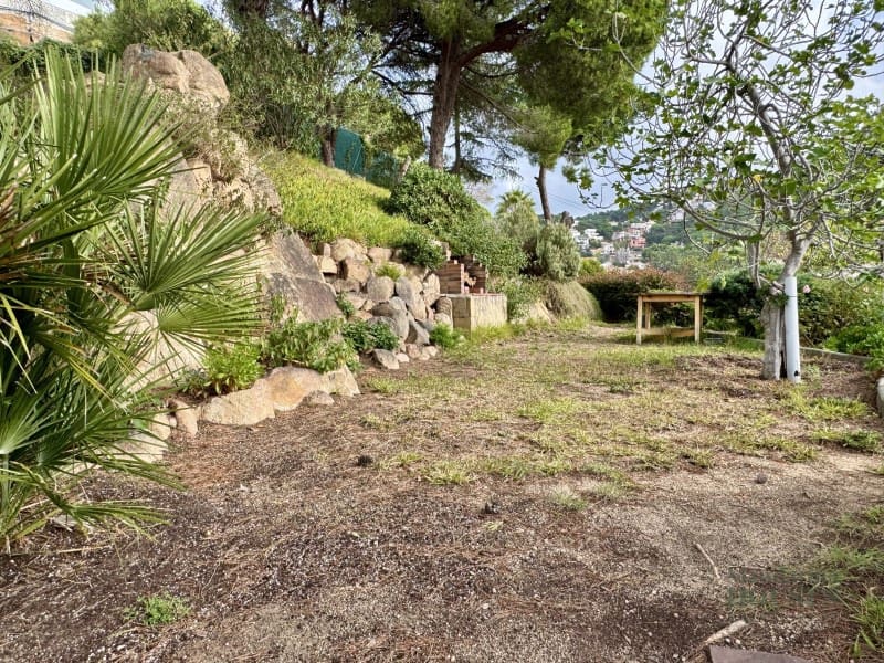 4 soveværelse Villa til salg i Lloret de Mar med garage - € 795.000 (Ref: 4591935)