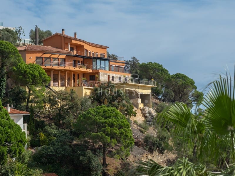 5 soveværelse Villa til salg i Lloret de Mar med swimmingpool garage - € 1.420.000 (Ref: 4591946)