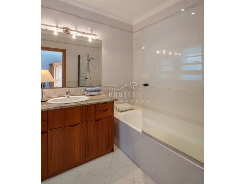 5 soveværelse Villa til salg i Lloret de Mar med swimmingpool garage - € 1.420.000 (Ref: 4591946)