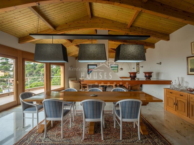 5 soveværelse Villa til salg i Lloret de Mar med swimmingpool garage - € 1.420.000 (Ref: 4591946)