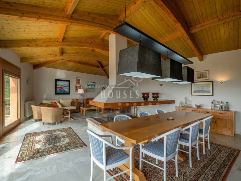 5 soveværelse Villa til salg i Lloret de Mar med swimmingpool garage - € 1.420.000 (Ref: 4591946)