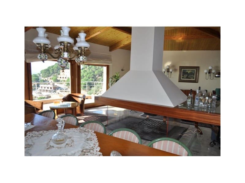 5 soveværelse Villa til salg i Lloret de Mar med swimmingpool garage - € 1.420.000 (Ref: 4591946)