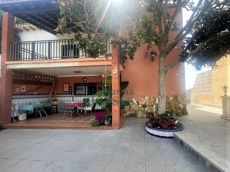 3 quarto Moradia para venda em Lloret de Mar com garagem - 350 000 € (Ref: 4674589)