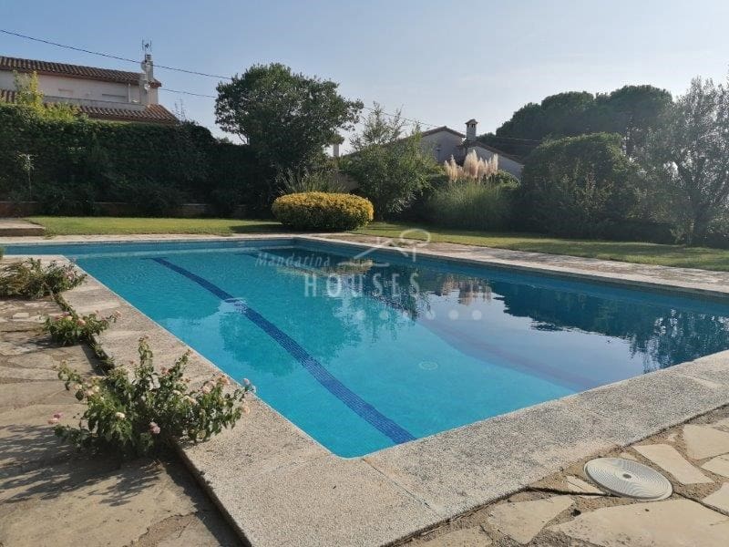 5 soverom Villa til salgs i Macanet de la Selva med garasje - € 424 200 (Ref: 4802504)