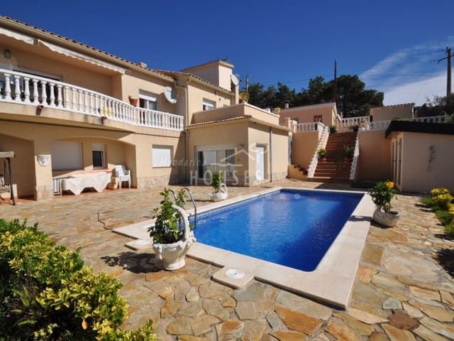 7 sypialnia Willa na sprzedaż w Canyelles, Lloret de Mar z basenem - 1 600 000 € (Ref: 4816352)