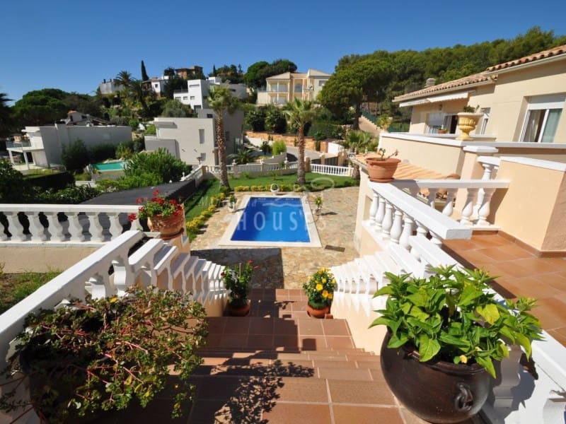 7 sypialnia Willa na sprzedaż w Lloret de Mar z basenem - 1 600 000 € (Ref: 4816352)